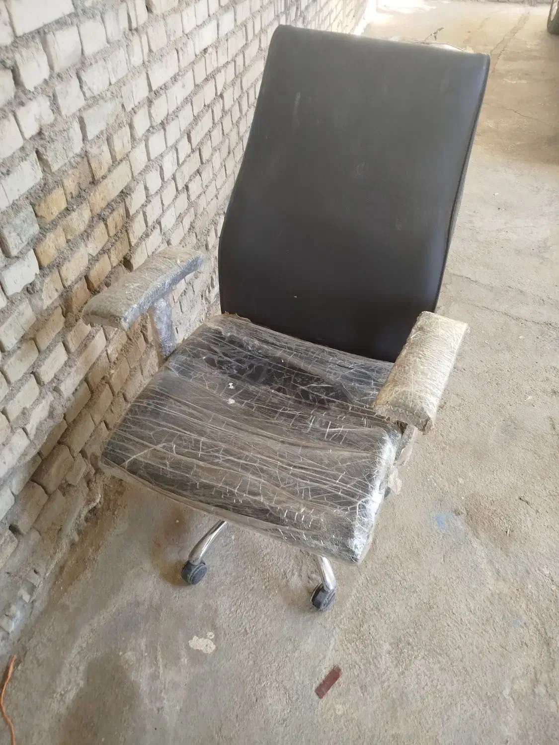 دکه آلمینیومی.صندلی|فروشگاه و مغازه|کارون, |دیوار