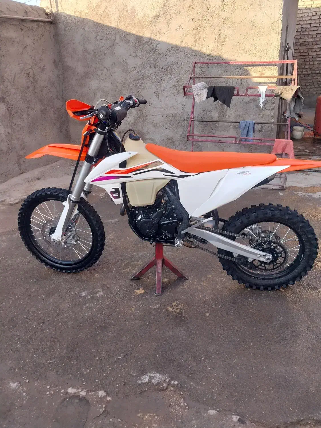 برمودا ۲۵۰yb|موتورسیکلت|بجنورد, |دیوار