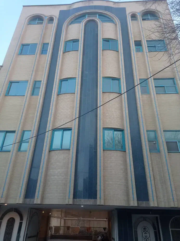 اجاره آپارتمان ۱۷۰متری مبله مناسب خانه مجردی|اجارهٔ آپارتمان|اصفهان, مهرآباد|دیوار