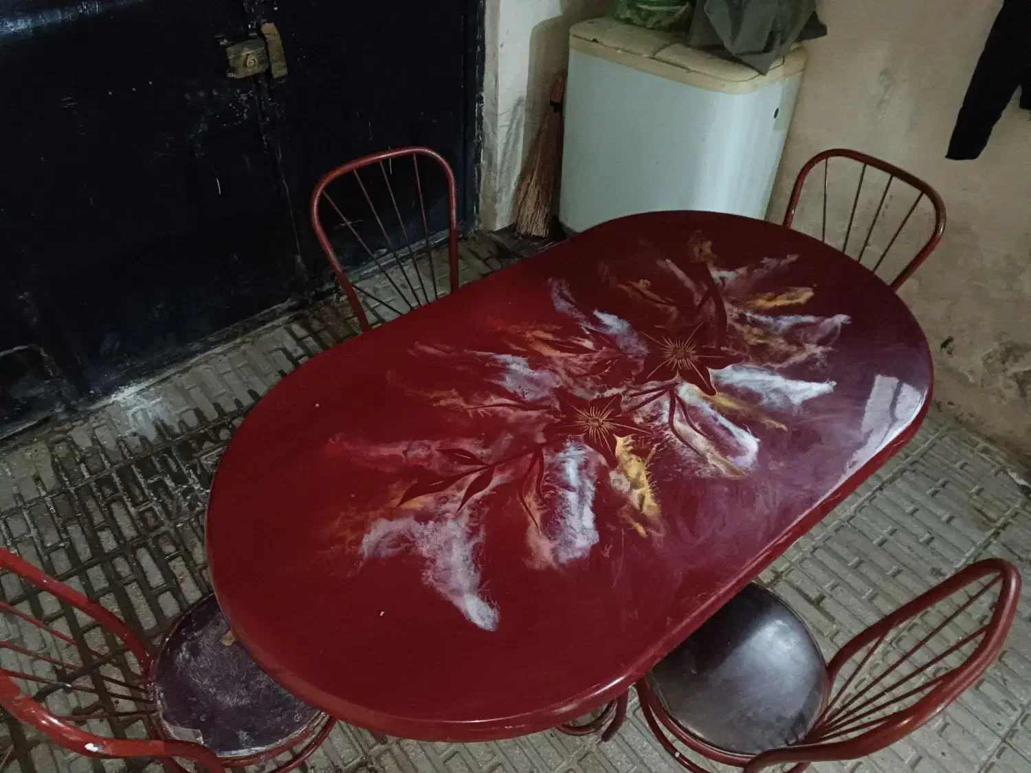 میز نهار خوری کاملاً سالم ومحکم|میز و صندلی غذاخوری|کرمانشاه, |دیوار