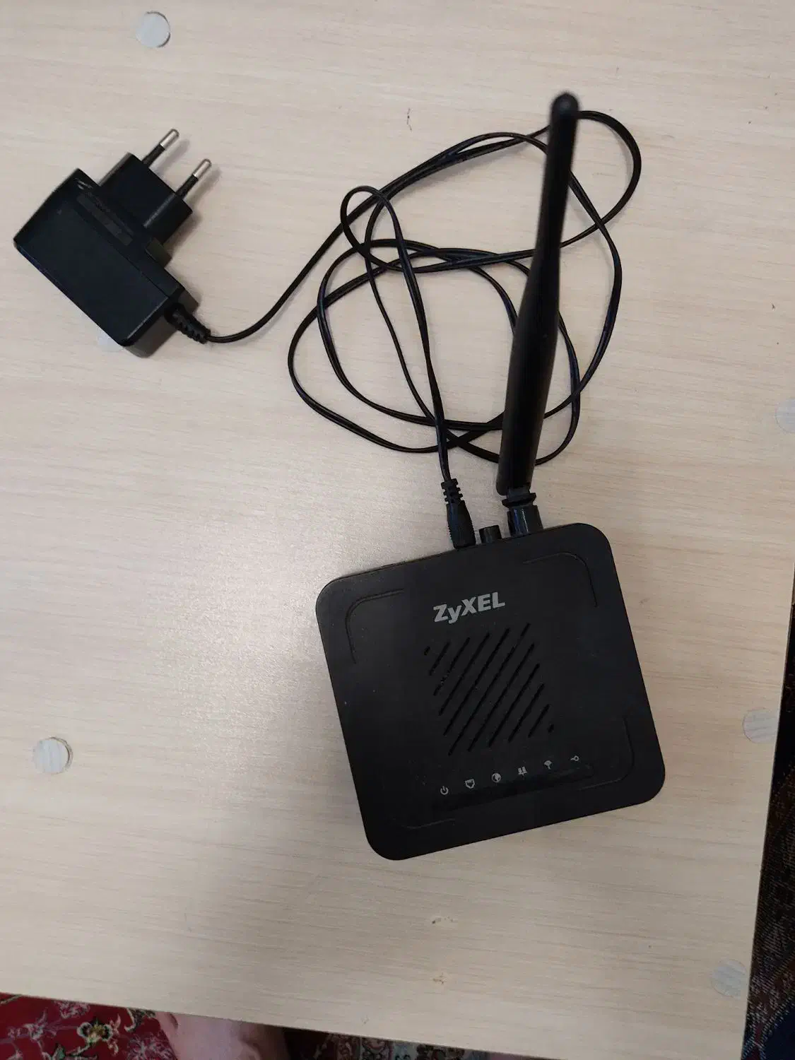 دو دستگاه مودم اینترنت|مودم و تجهیزات شبکه|رشت, رودباری|دیوار