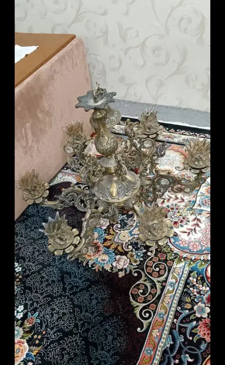 خرید فروش عنواع لوستر  و چراغ آویز برنزی|لوستر و چراغ آویز|مشهد, نوید|دیوار
