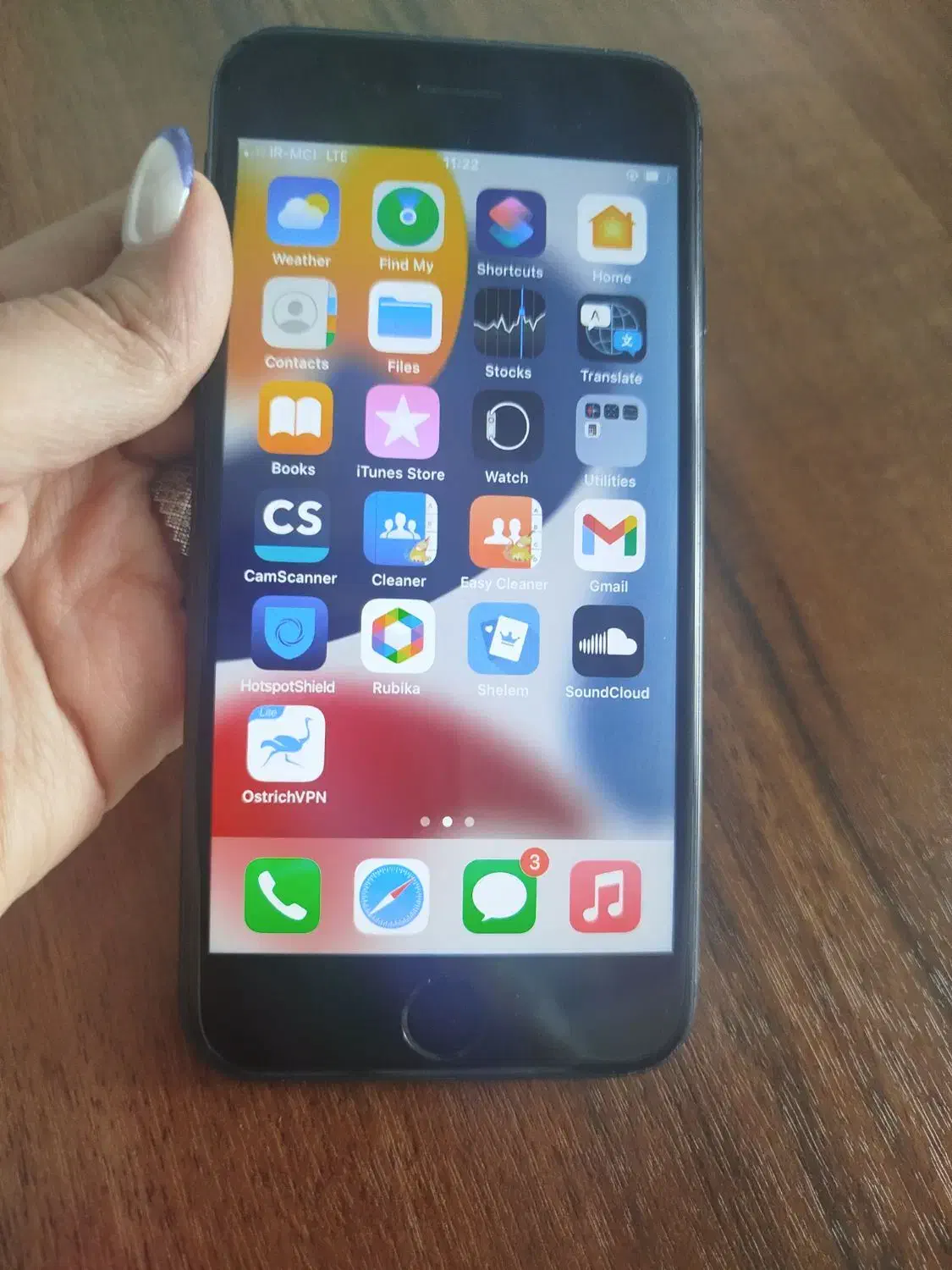 گوشی iphon 7 مشکی در حد نو|موبایل|تهران, جردن|دیوار