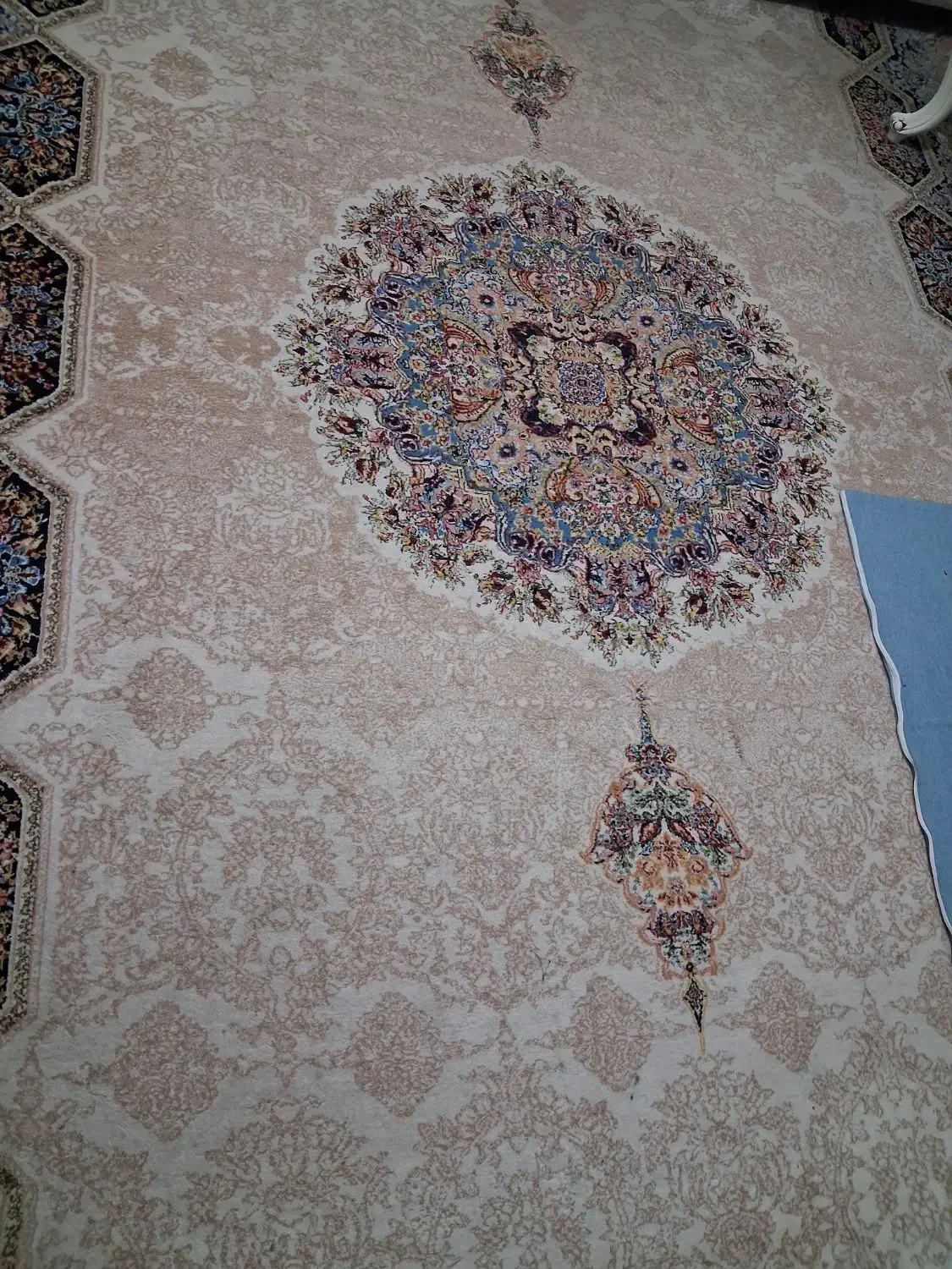 سلام فروش تعدادی وسیله خانه درحد نو.بلوارچمران|فرش|شیراز, محمودیه|دیوار