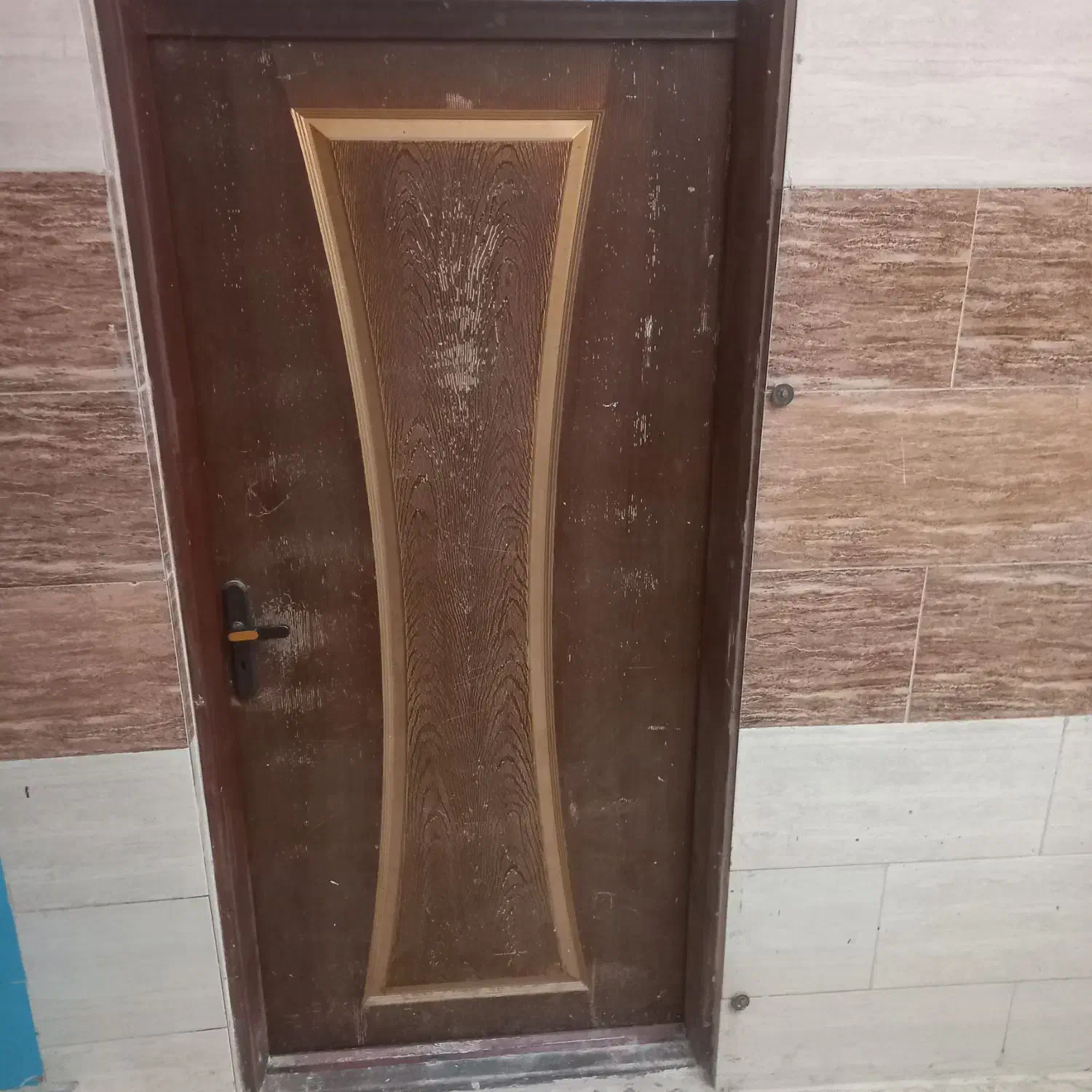 درب چوبی|مصالح و تجهیزات ساختمان|خمینی‌شهر, |دیوار