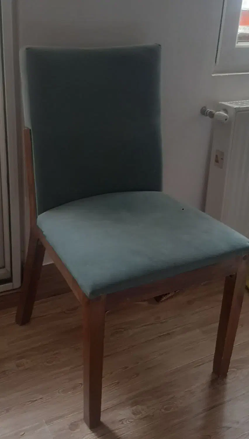 دوعدد صندلی|صندلی و نیمکت|نیشابور, هفده شهریور|دیوار