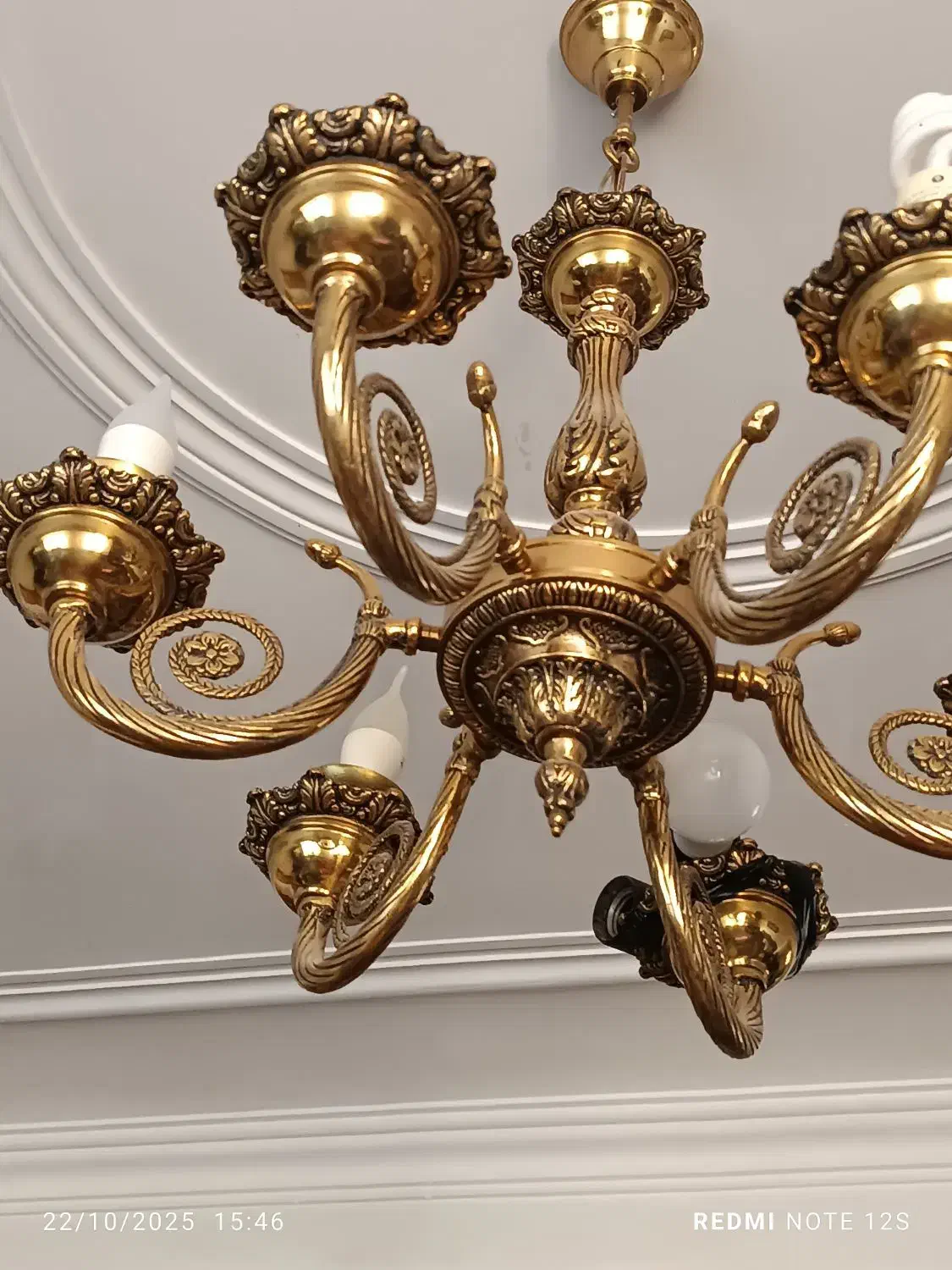 دو عدد لوستر برنز قدیمی سنگین سیاه قلم|لوستر و چراغ آویز|تبریز, |دیوار