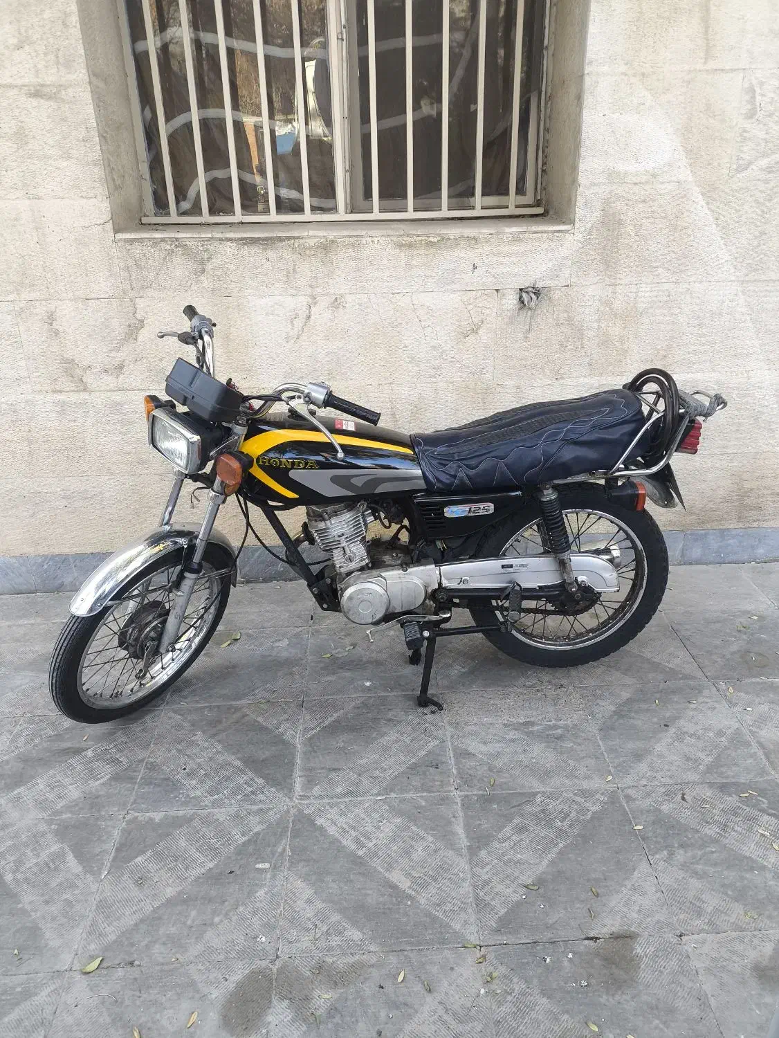 هندا۱۲۵|موتورسیکلت|ری, جوانمرد قصاب|دیوار