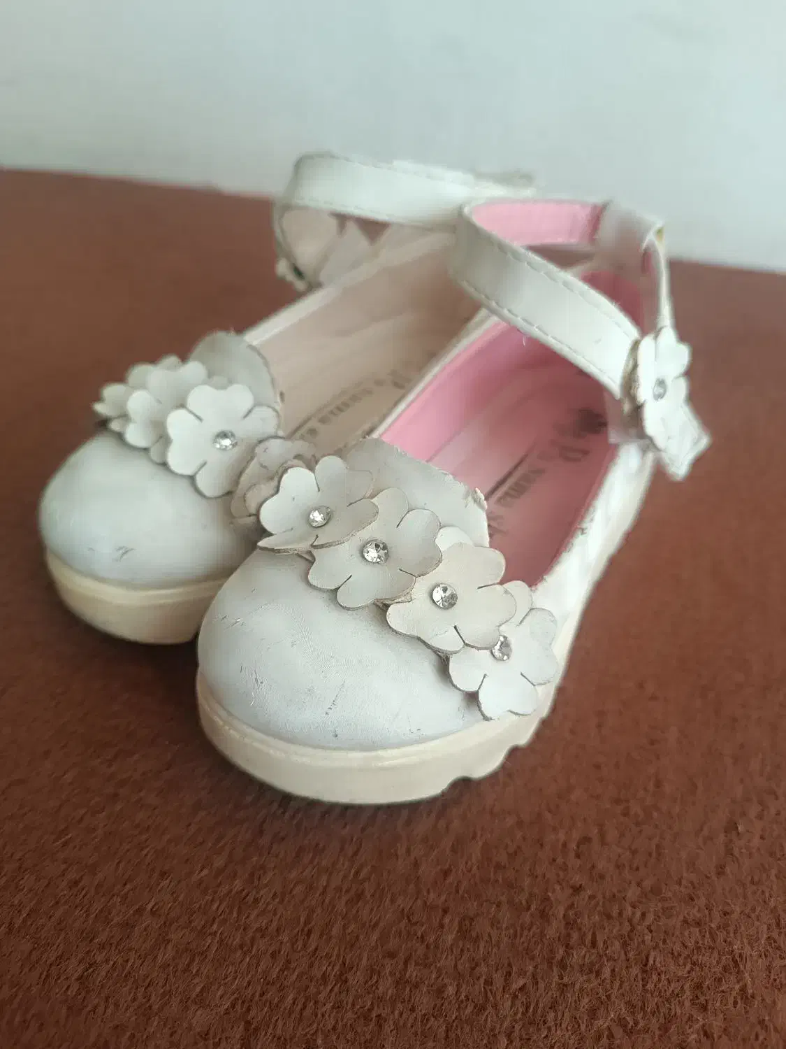 کفش دخترونه سایز۲۵ـ۲۶|کفش و لباس بچه|قزوین, |دیوار