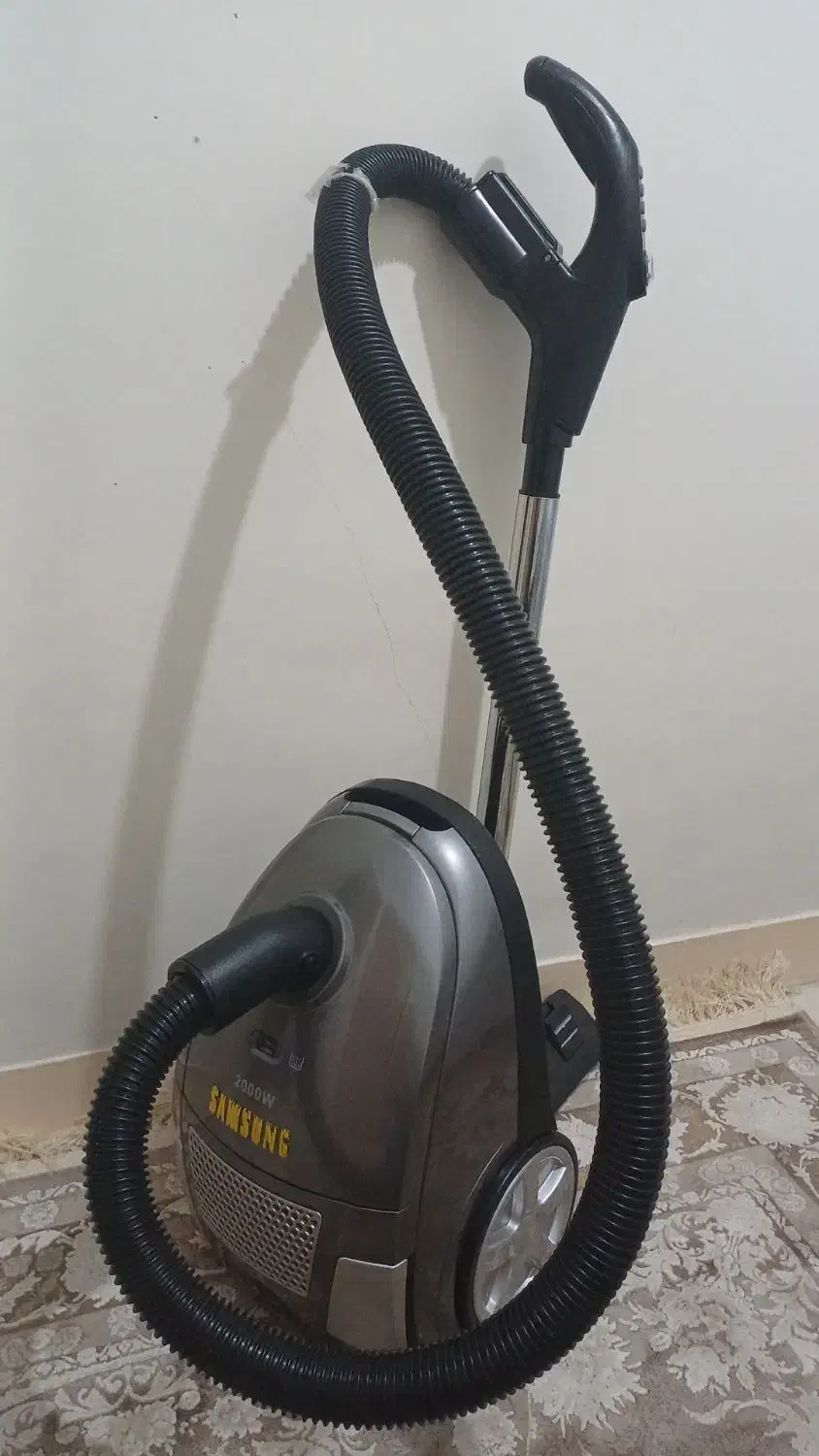جاروبرقی سامسونگ ۲۰۰۰وات|جاروبرقی، جارو شارژی، بخارشو|کرج, باغستان|دیوار