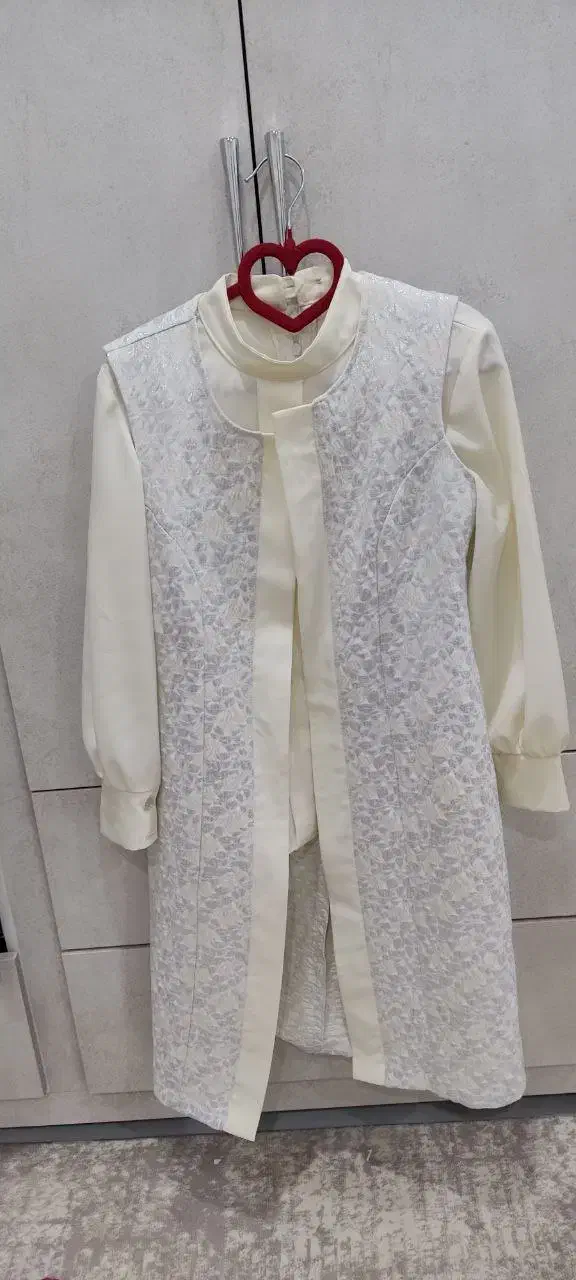 لباس|لباس|جیرفت, |دیوار