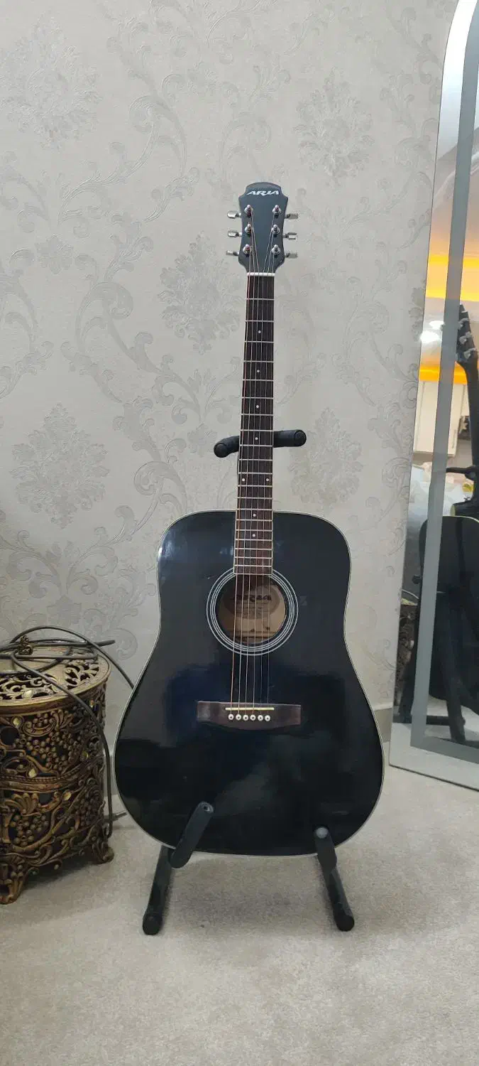 گیتاراکوستیک Aria|گیتار، بیس، امپلیفایر|کازرون, |دیوار