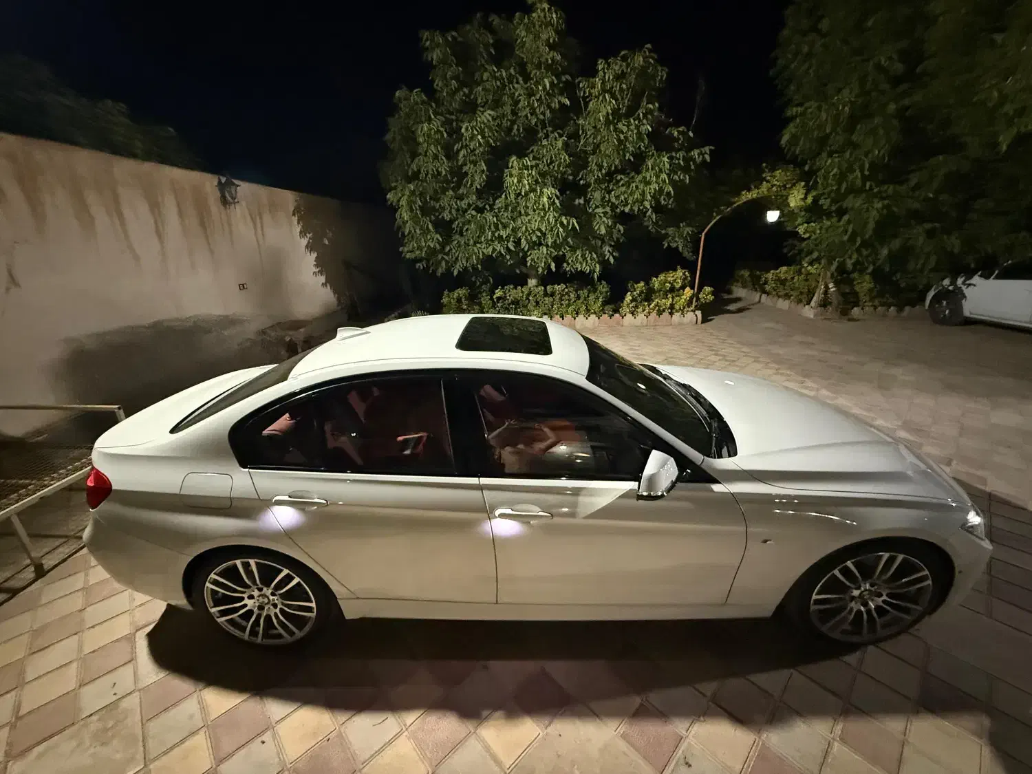 بی ام و 330i مدل 2018|خودرو سواری و وانت|تهران, چیذر|دیوار