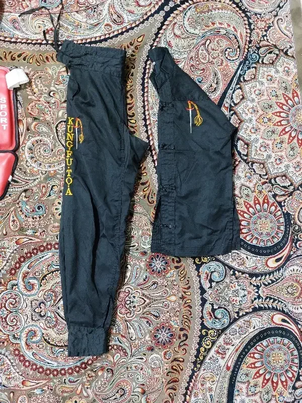 لباس و لوازم ورزشی کنگ فو کاراته دستکش بوکس اصل|تجهیزات ورزشی|پاکدشت, پاکدشت (مامازند)|دیوار