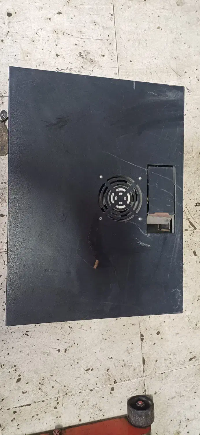 رک ۶ یونیت به همراه سویچ شبکه|مودم و تجهیزات شبکه|کرج, گلشهر|دیوار