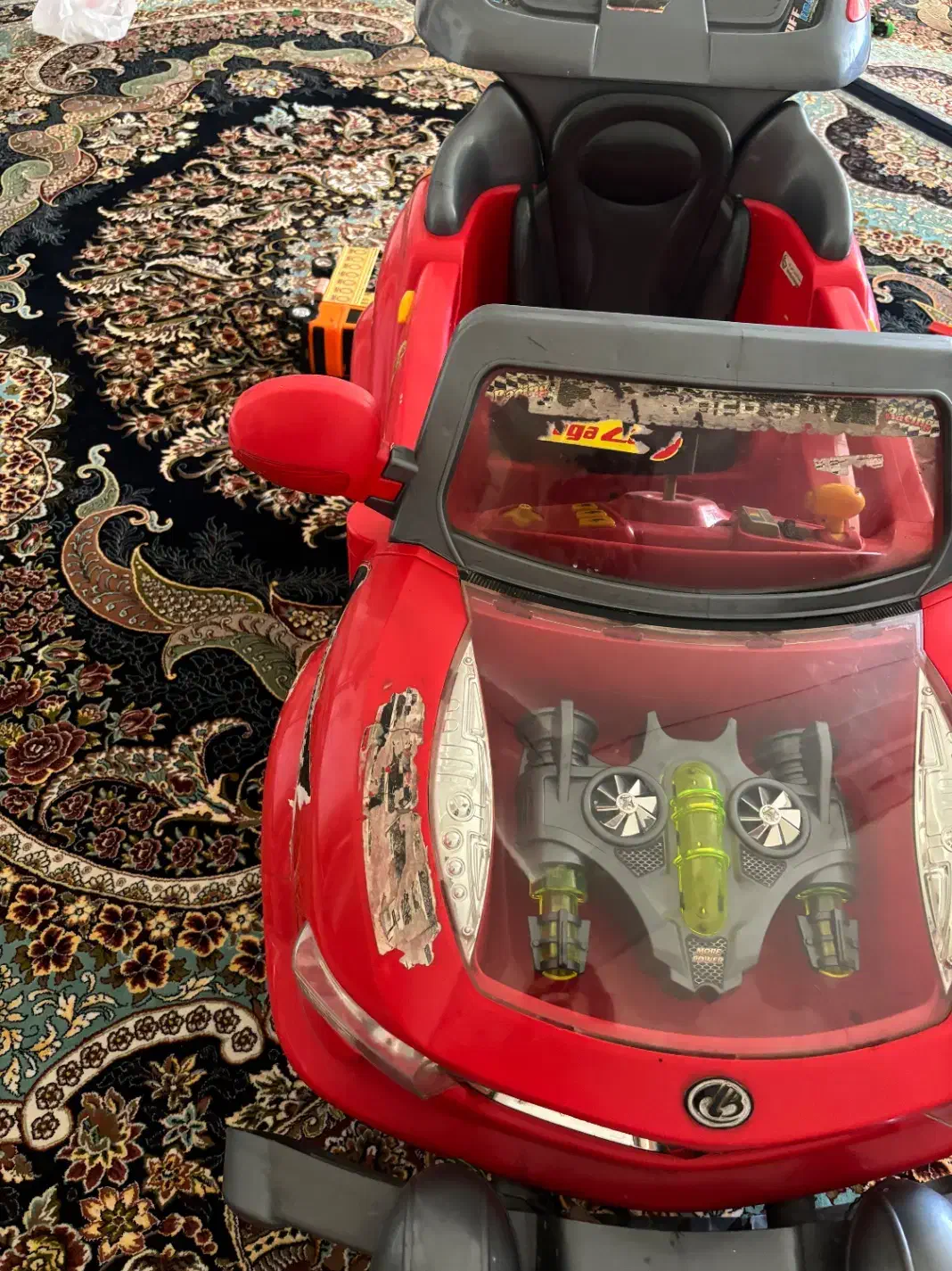 ماشین شارژی سالم|اسباب‌بازی بچه|زاهدان, |دیوار