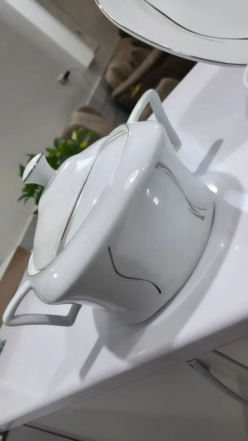 سرویس چینی ۱۸ نفره|ظروف سرو و پذیرایی|قائن, |دیوار