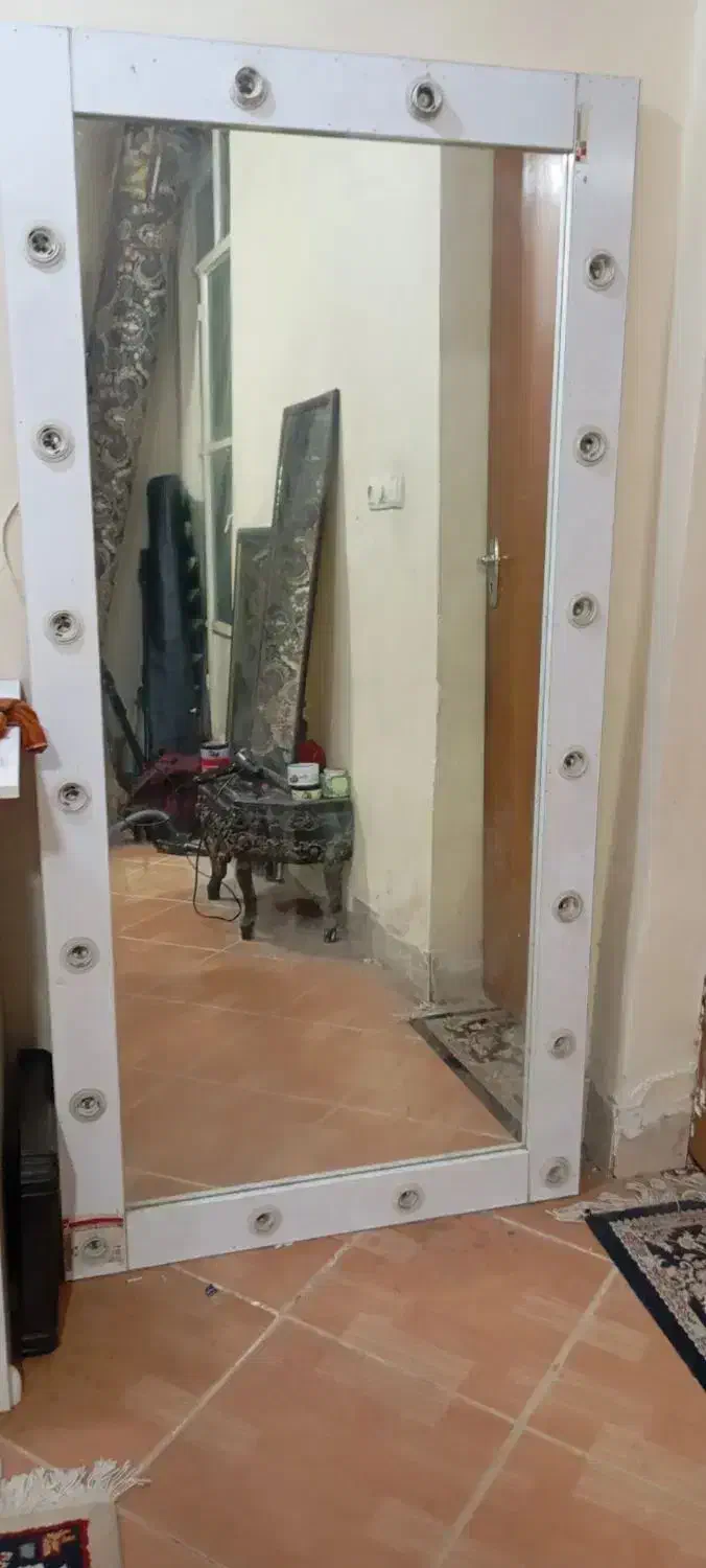 اینه هالووین زیبا|آینه|آبادان, |دیوار