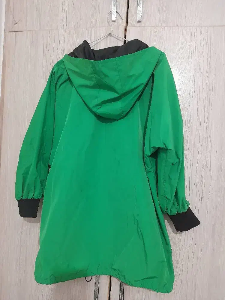 بارونی|لباس|رشت, منظریه|دیوار