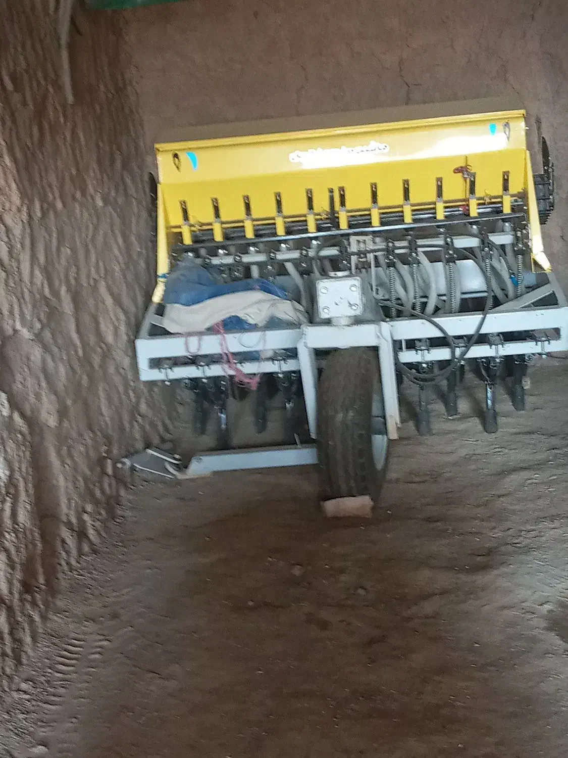 عمیقکار یانزده ردیفه درحد نو|ماشین‌آلات صنعتی|لالجین, |دیوار