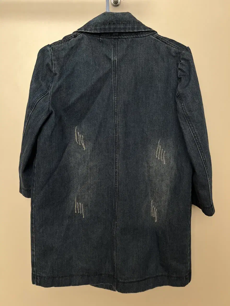 کت لی(جین)|لباس|اردکان, |دیوار