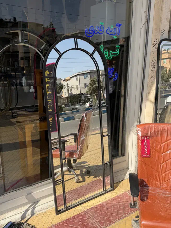 اینه قدی پنجره ای ابعاد ۸۰در۱۸۰|آینه|تهران, نعمت‌آباد|دیوار