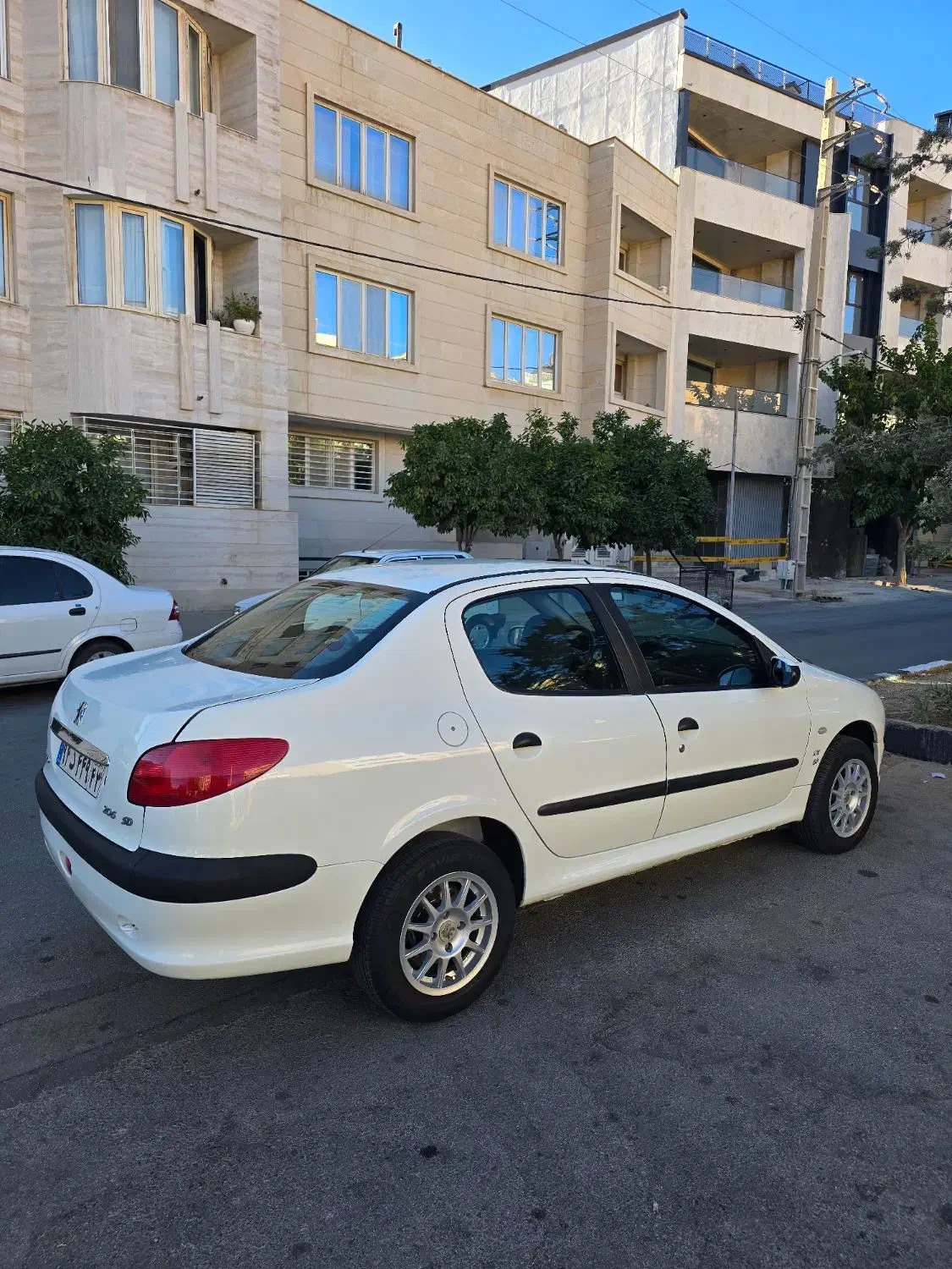 پژو 206 SD V8 ، مدل ۸۸ ، فابریک ، کم کارکرد|خودرو سواری و وانت|شیراز, فرهنگ شهر|دیوار