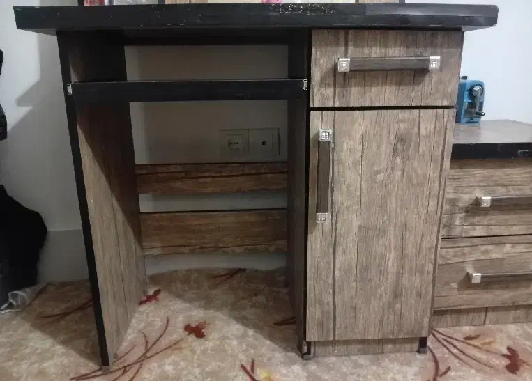 میز تحریر|میز تحریر و کامپیوتر|ابهر, |دیوار