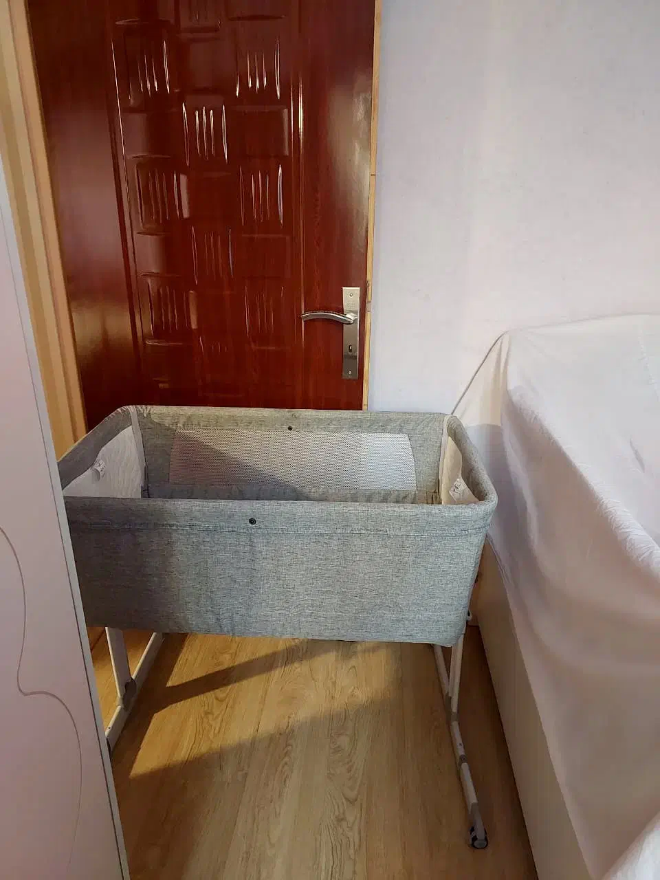 تخت کنار مادر دلیجان مدل ویرا در حد نو|تخت و صندلی بچه|تهران, سردارجنگل|دیوار