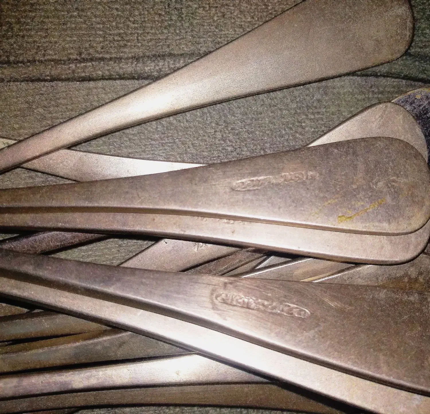 قاشق و چنگال با قدمت بالای 50سال|کلکسیون اشیاء عتیقه|عباس‌آباد, |دیوار