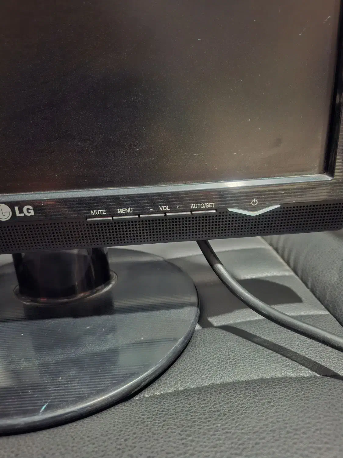 مانیتور LG کاملا سالم|قطعات و لوازم جانبی رایانه|ورامین, ورامین|دیوار