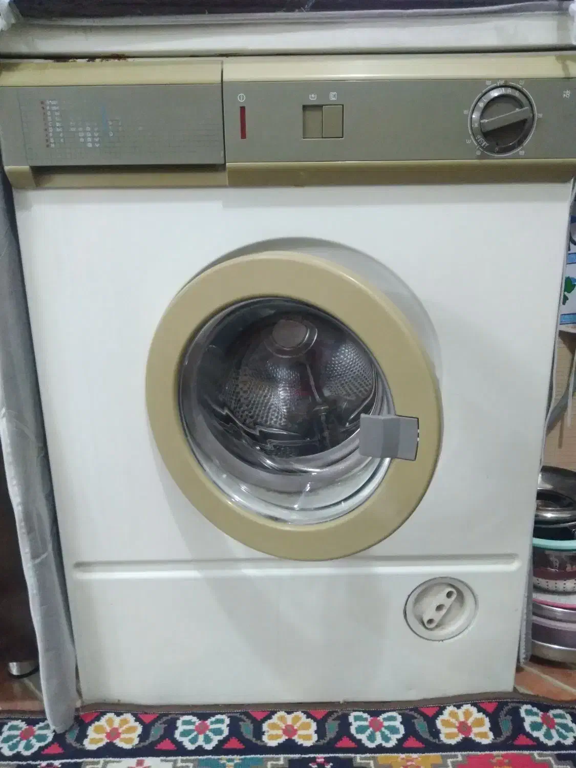 لباسشویی اتوماتیک ۶کیلویی سالم سالم|ماشین لباسشویی و خشک‌کن لباس|دورود, |دیوار