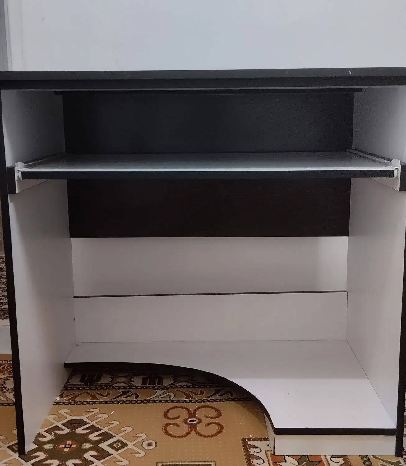 میز تحریر در حد نو|میز تحریر و کامپیوتر|نیشابور, شهرک فیروزه|دیوار