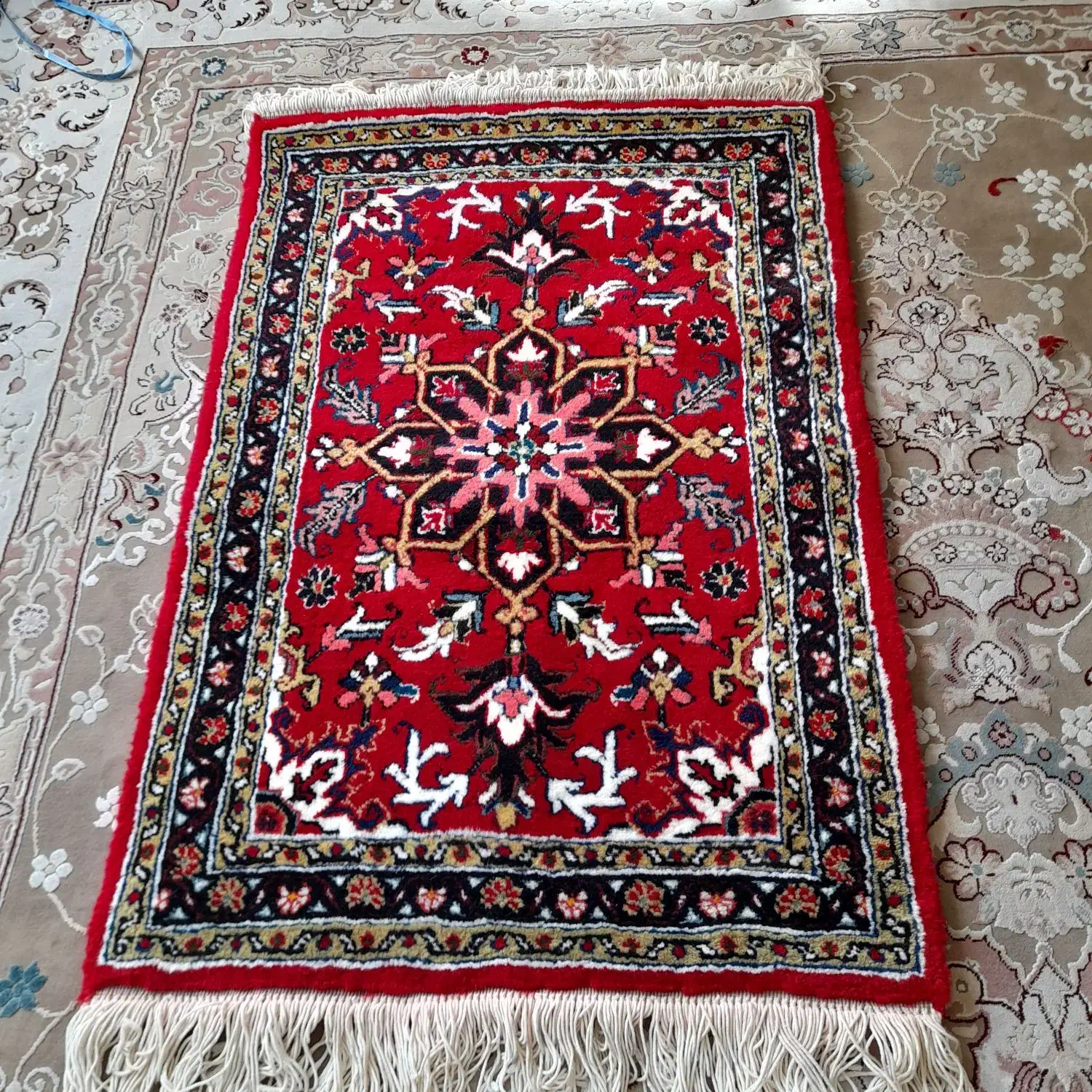 فرش دستباف زرچرک|فرش|تبریز, |دیوار