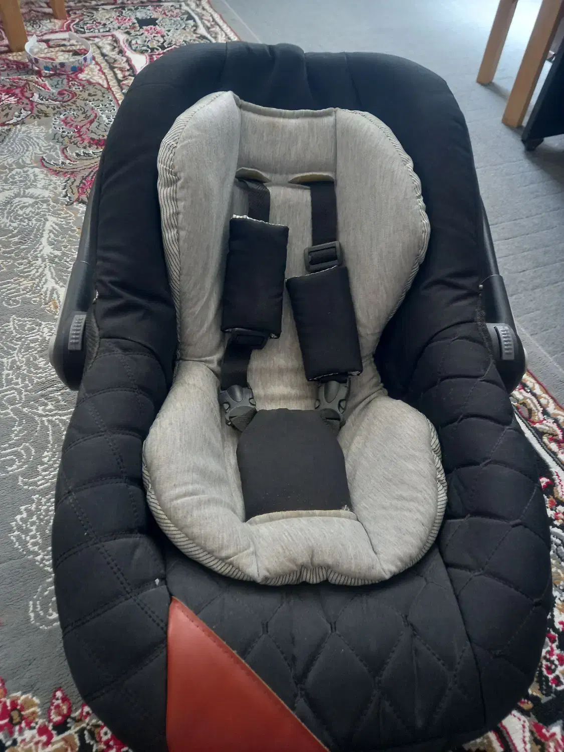 کریر نوزاد|کالسکه و لوازم جانبی|قم, چهل درخت‎|دیوار