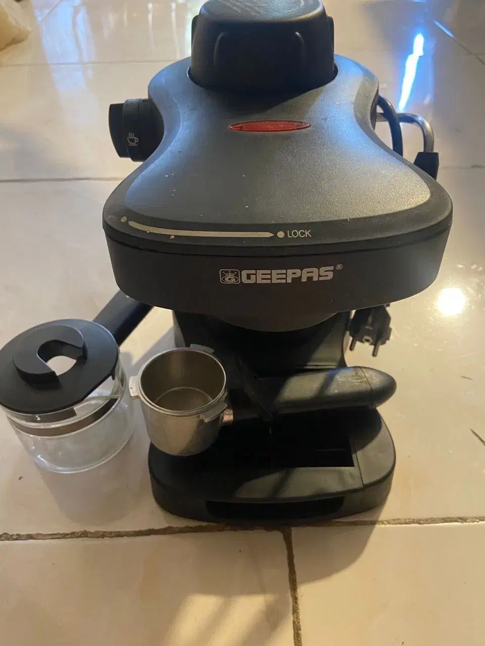 دستگاه قهوه ساز و دستگاه تخم مرغ پز|سماور، چایساز، قهوهساز|صدرا-فارس, فاز ۱|دیوار