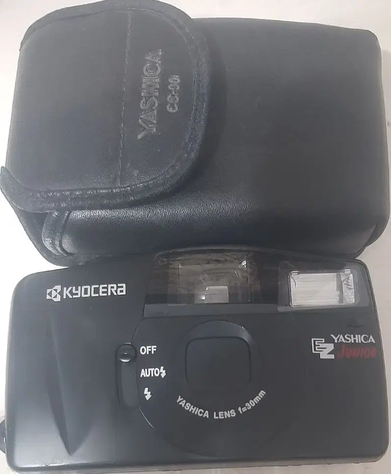 دوربین عکاسی YASHICA -EZ قدیمی در حد نو|دوربین عکاسی و فیلم‌برداری|کتالم و سادات شهر, |دیوار