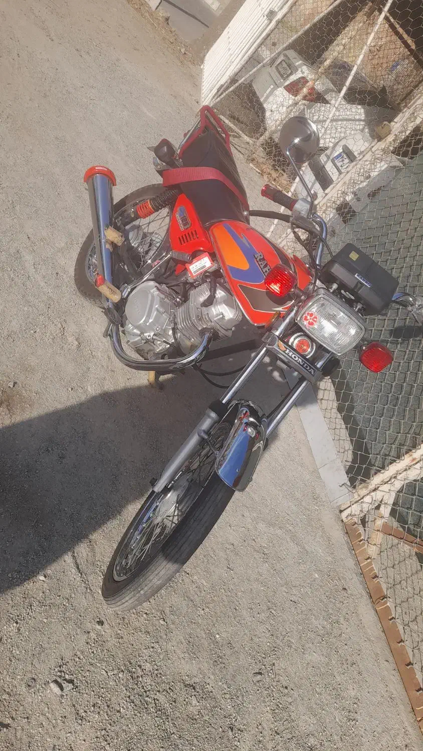 هندا ۱۲۵|موتورسیکلت|تهران, قصر فیروزه ۱|دیوار
