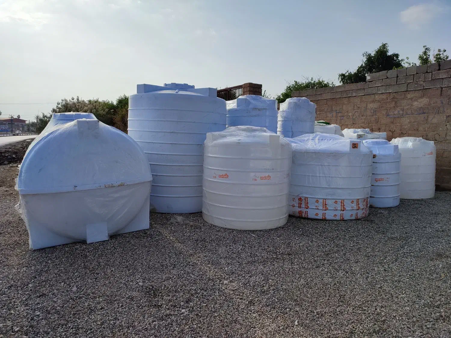 مخزن.تانکر اب.پلی اتیلن.ابگرمکن.پمپ|مصالح و تجهیزات ساختمان|دزفول, |دیوار