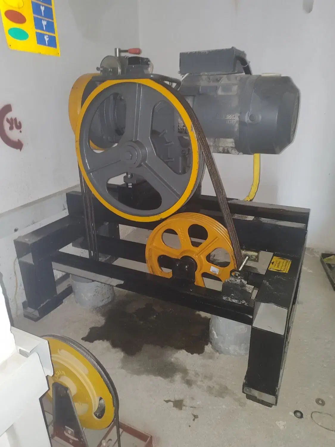 آبندی چاهک نصب و فروش آسانسور سرویس و تعمیرات کلی|خدمات پیشه و مهارت|بندر ماهشهر, |دیوار