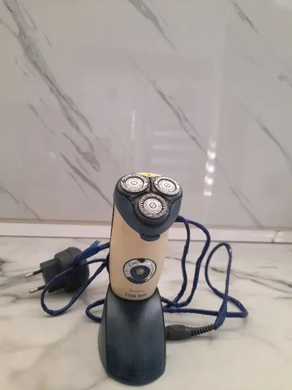 ریش تراش فیلیپس ارجینال ضدآب|آرایشی، بهداشتی، درمانی|مرند, |دیوار