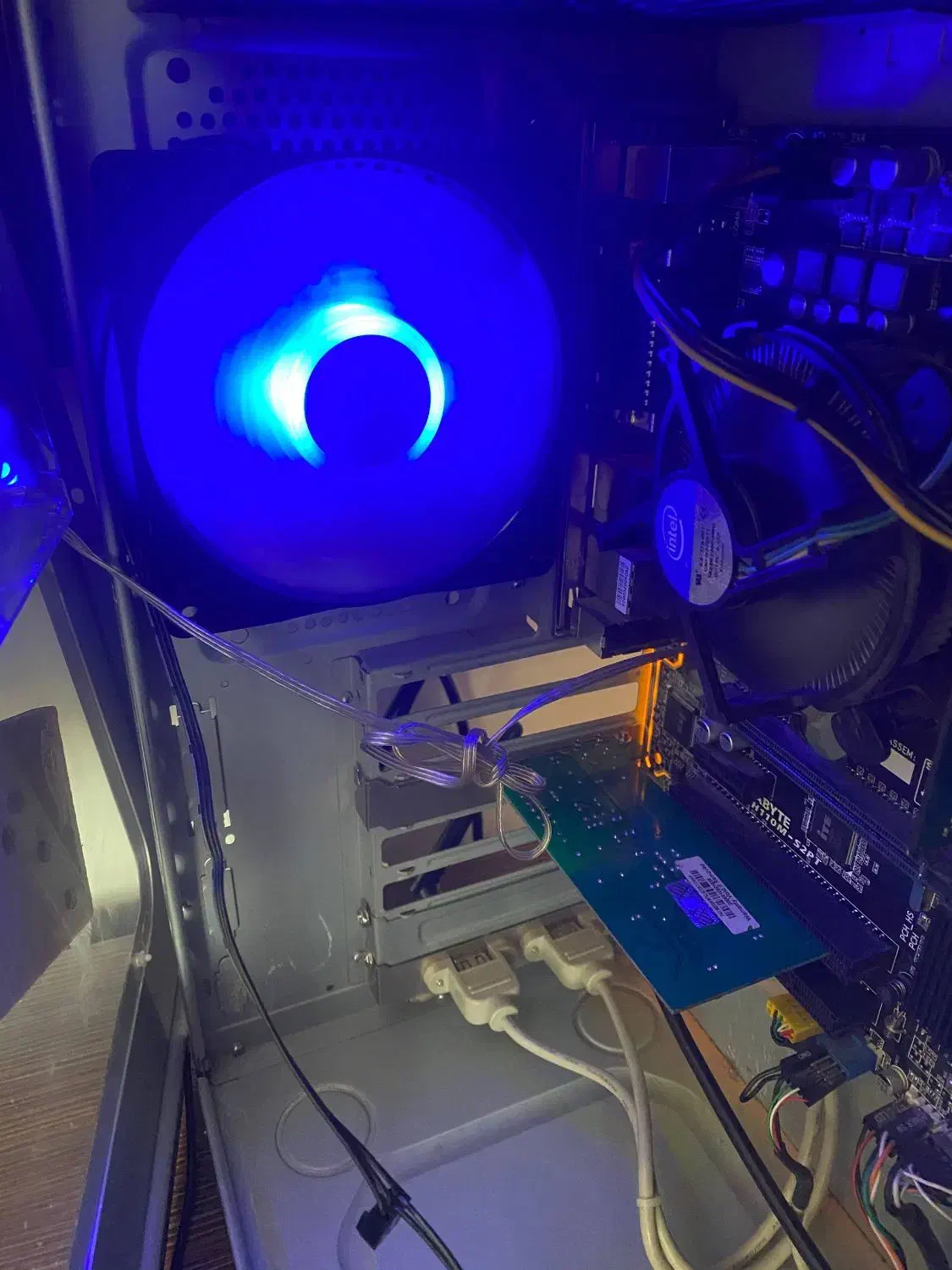 کامپیوتر گیمینگ رم 16|رایانه رومیزی|پردیس, فاز ۱۱|دیوار