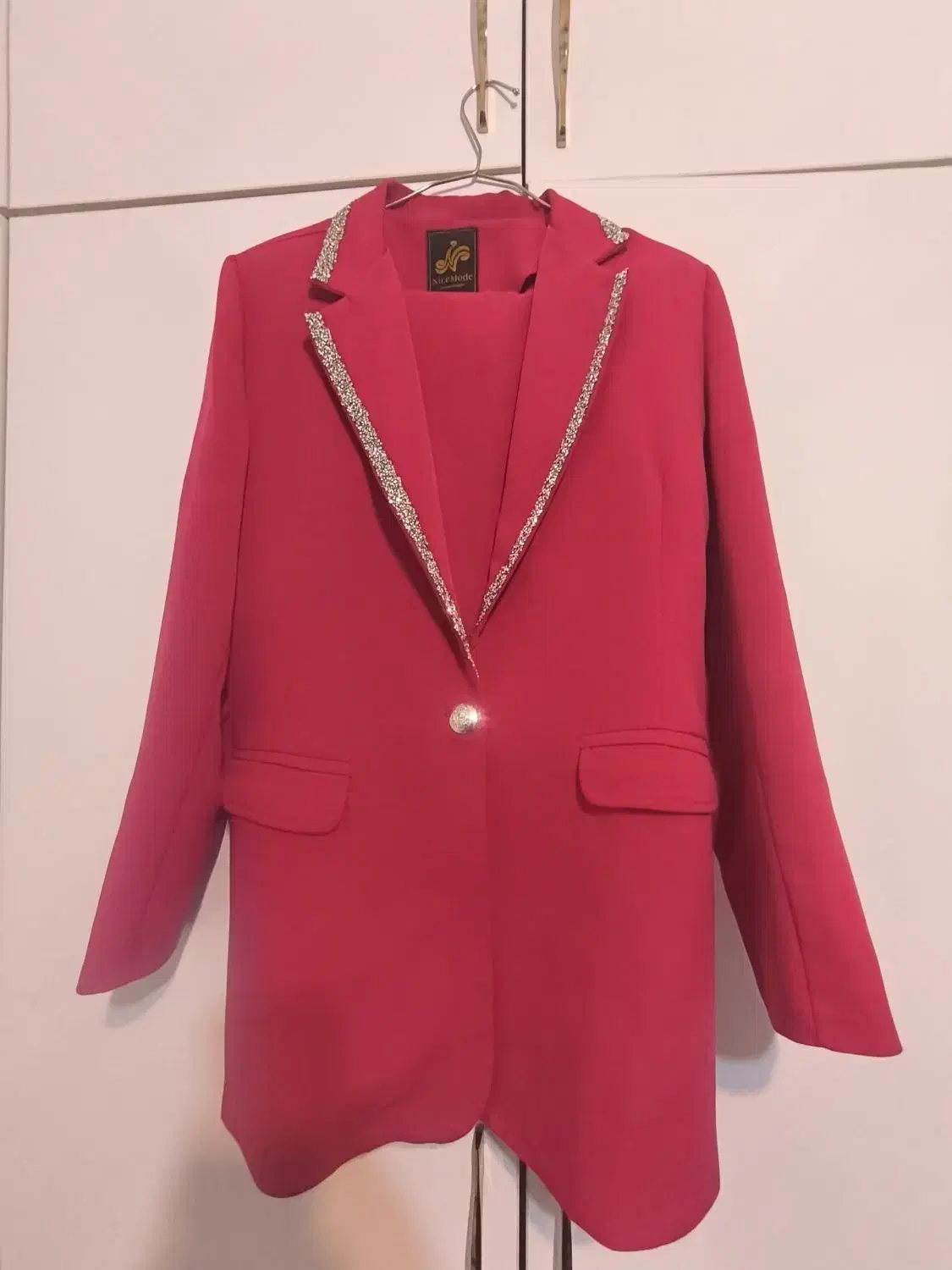 مانتو و پالتو|لباس|شیراز, دکتر حسابی|دیوار