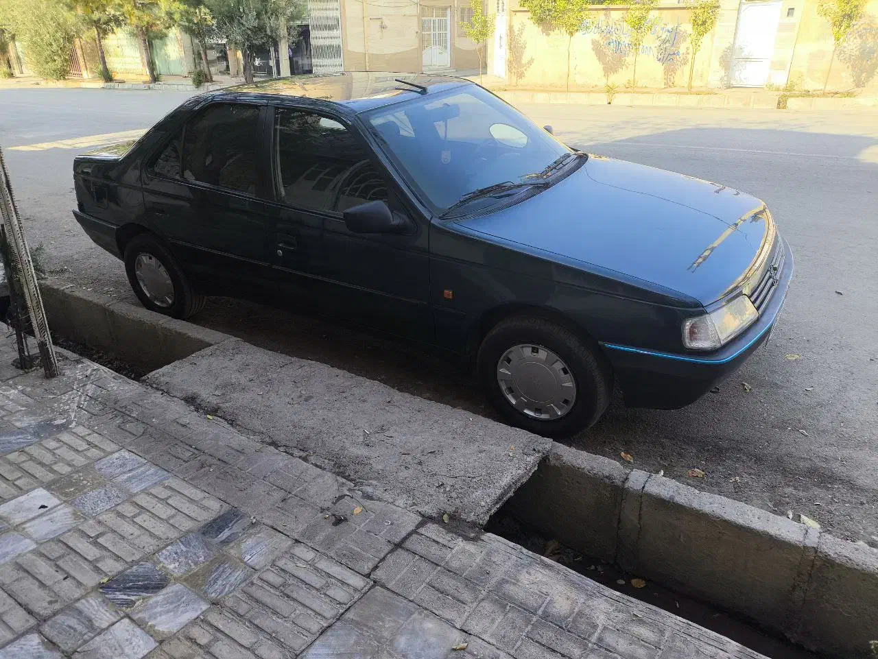 آردی ۸۴بیرنگ درجه یک وفابریک|خودرو سواری و وانت|گیلان غرب, |دیوار