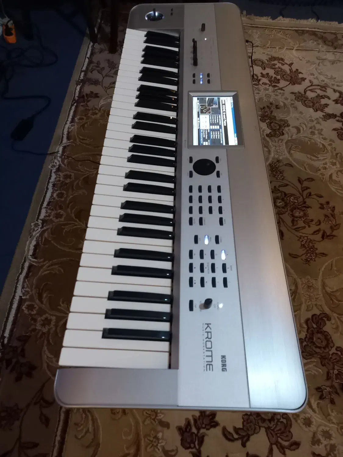 کرگ کروم 61 پلاتینیوم|پیانو، کیبورد، آکاردئون|لاهیجان, رجایی|دیوار