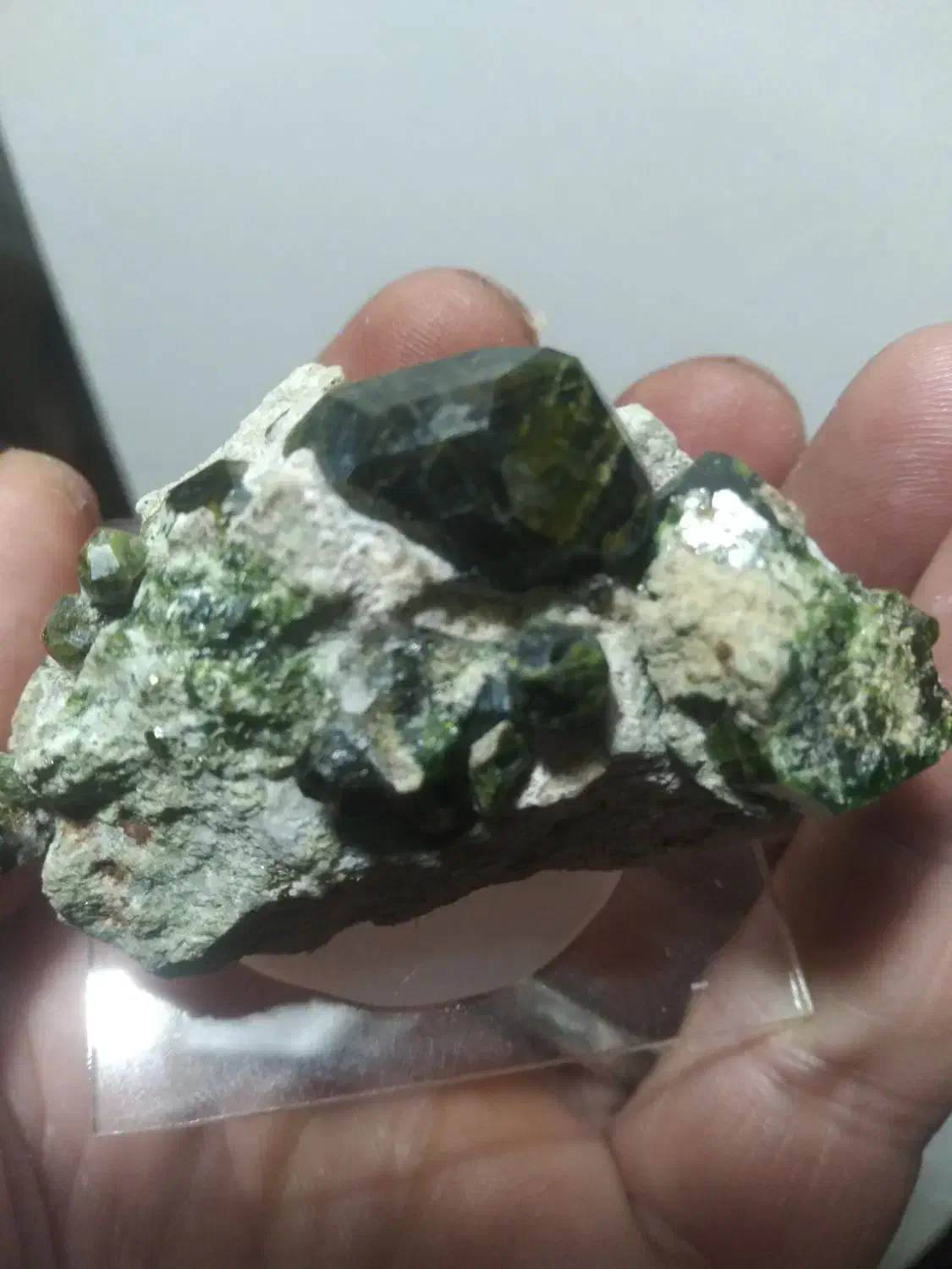 گارنت سبز یا همون یاقوت سیلان یل یاقوت سبز|جواهرات|رامسر, |دیوار