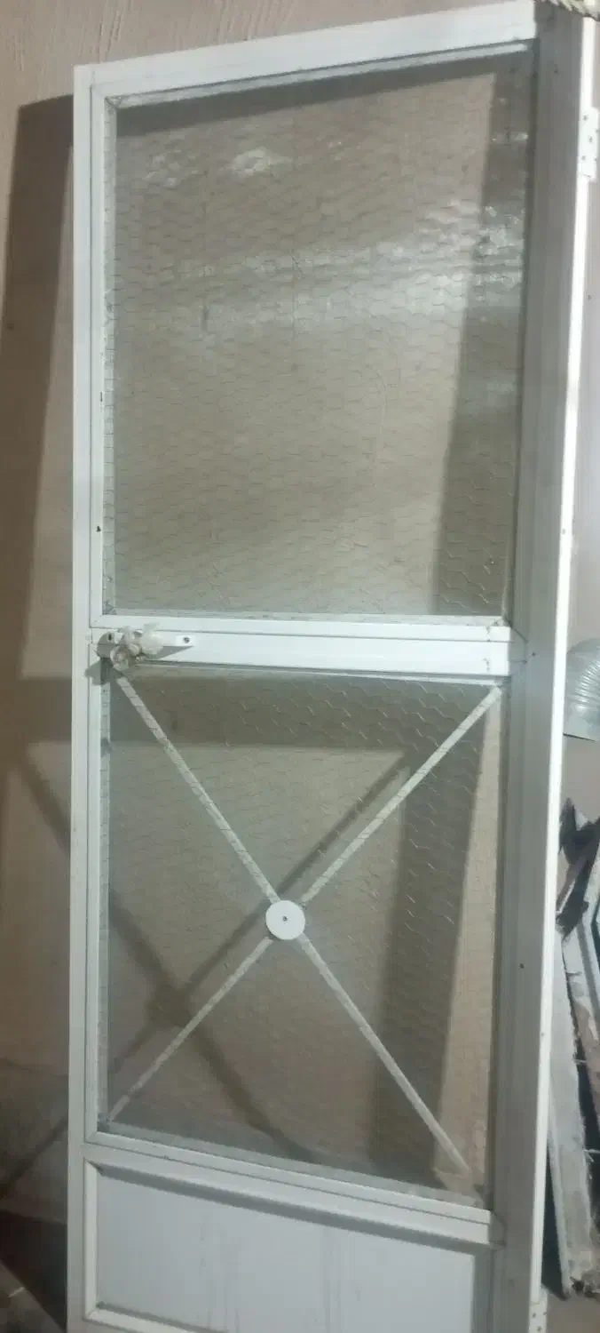 در توری|پنکه و تصفیه‌کنندهٔ هوا|زاهدان, |دیوار