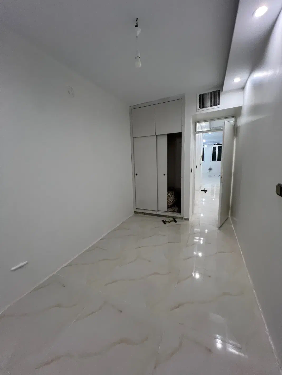 اپارتمان ۸۸متری فول بازسازی ط دوم با پارکینگ|فروش آپارتمان|تهران, نیروی هوایی (پیروزی)|دیوار