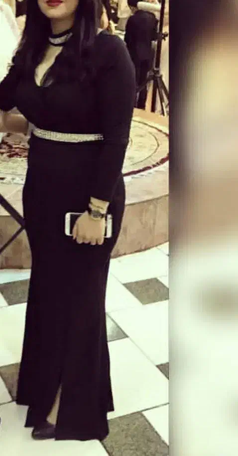 لباس مجلسی|لباس|ری, سیزده آبان|دیوار