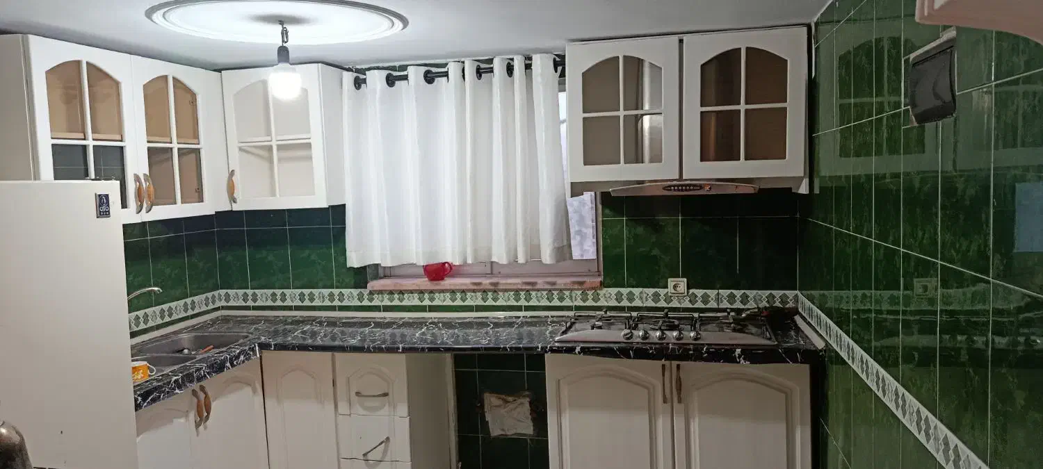 کابینت چوبی وسینک وگاز|آبچکان و نظمدهنده ظروف|عباسآباد, |دیوار